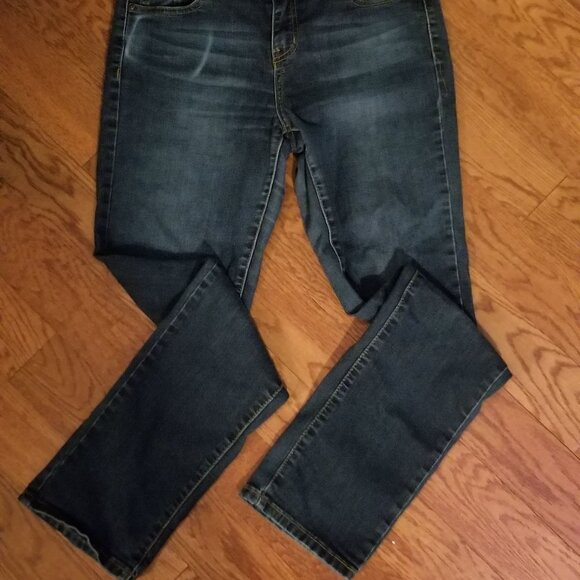 29 X 30 slim straight jeans - Picture 2 of 7